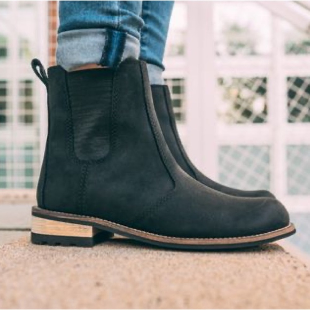 Kodiak Women's Alma Chelsea Boot | women’s 8 | NWT | Waterproof Leather